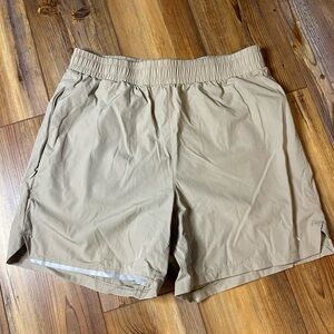 Alphalete Athletics Performance Shorts Tan/Cream Zip Pocket Small S